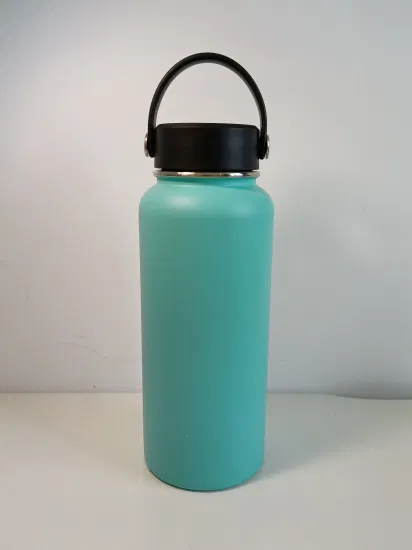 Bottiglia Hydro Flask in acciaio inossidabile con isolamento sotto vuoto perfetto di grandi dimensioni